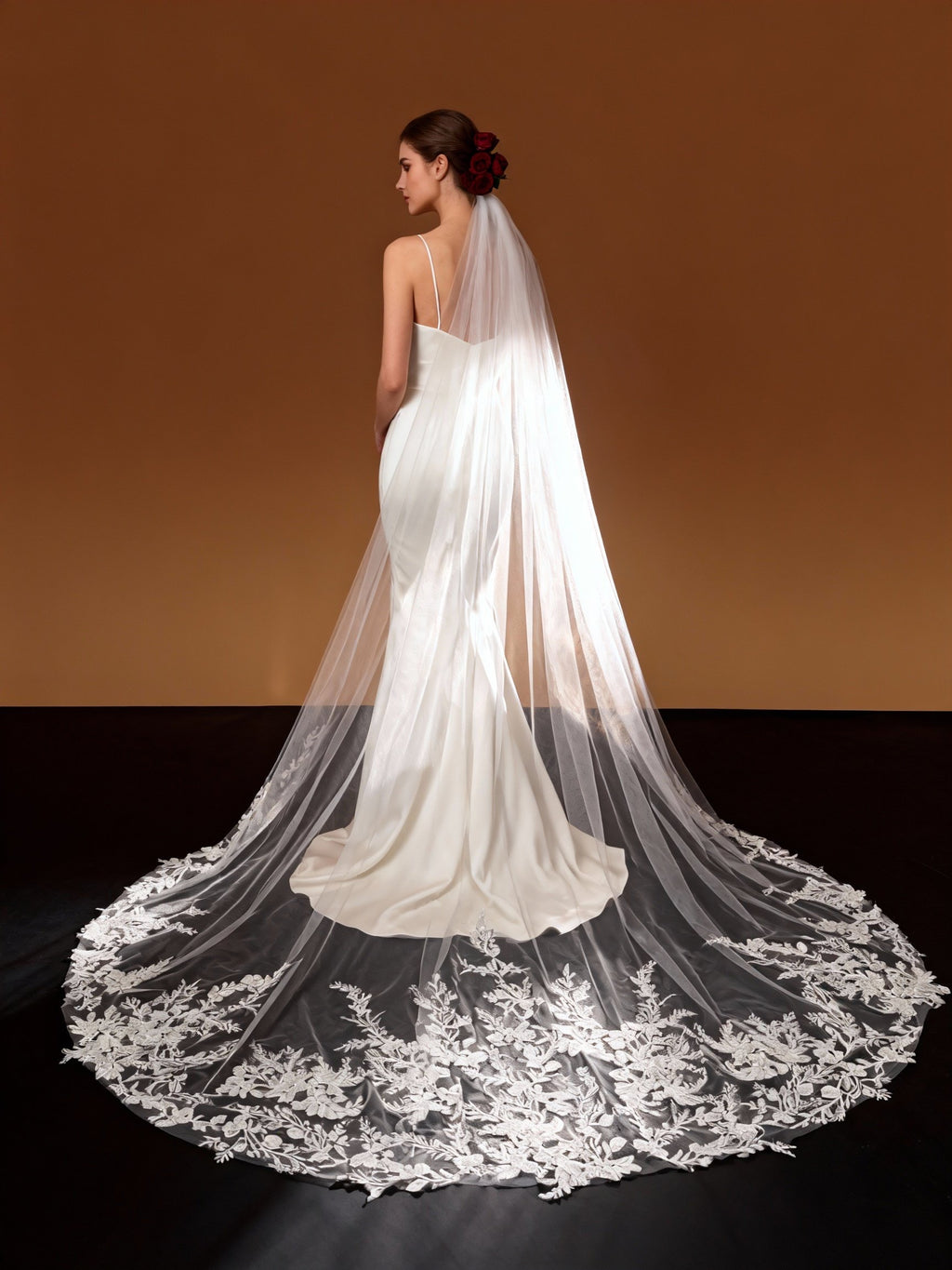 Veil&Vow High-End Sequin-Accented Cathedral Bridal Veil