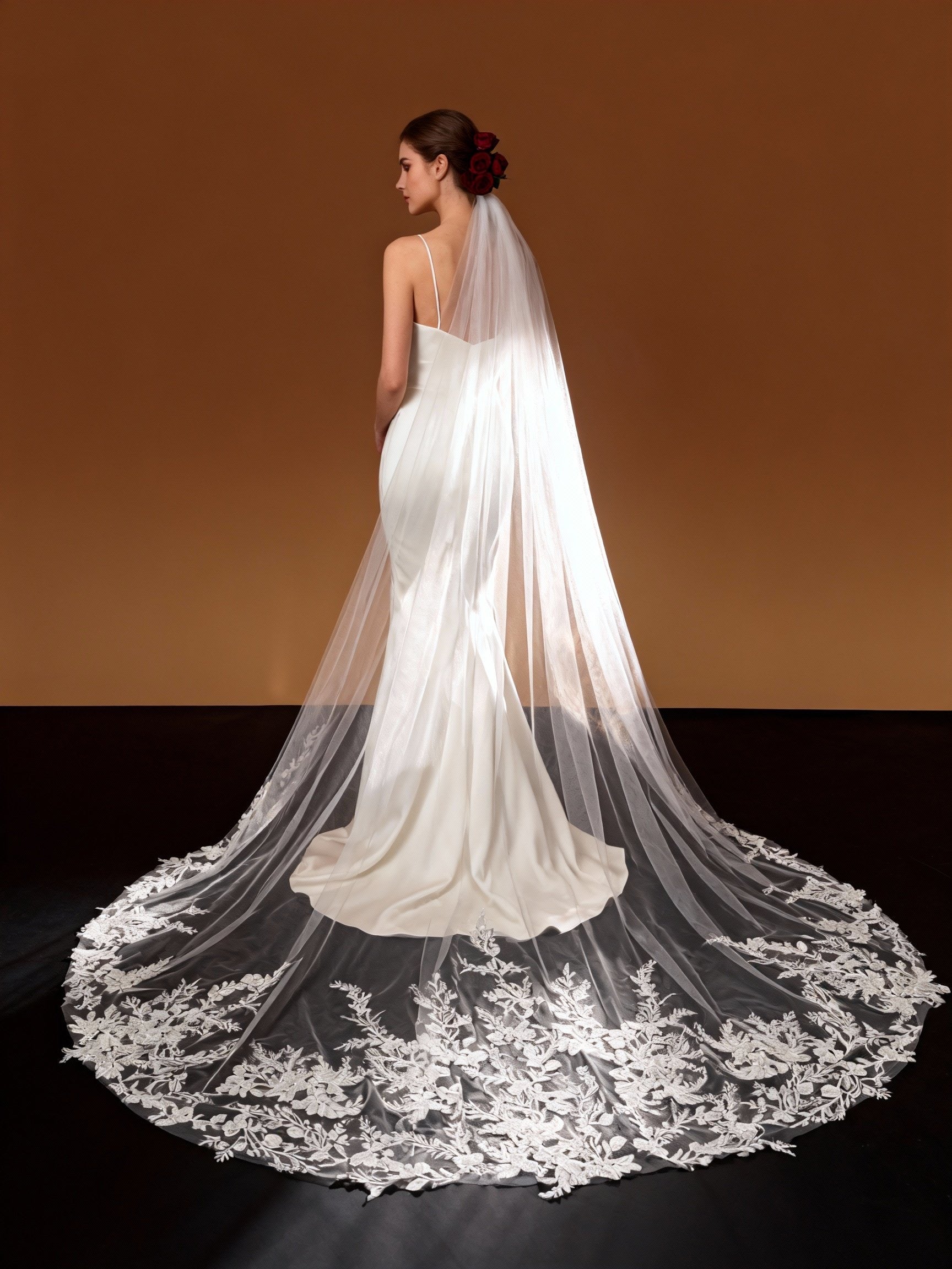 Veil&Vow High-End Sequin-Accented Cathedral Bridal Veil
